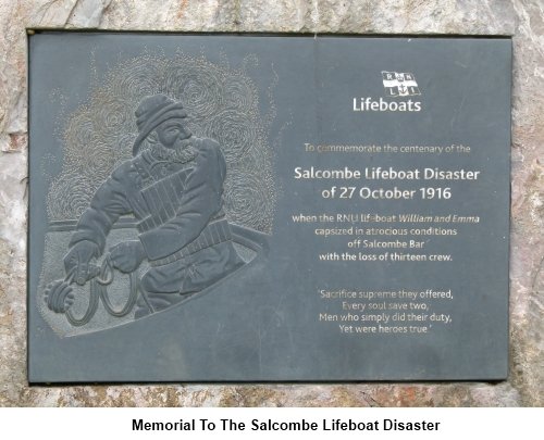 Memorial to the Salcombe lifeboat disaster of 1916.