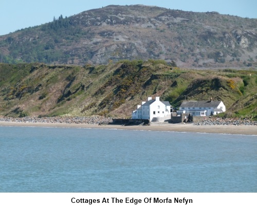 Cottages at the edge of Morfa Nefyn