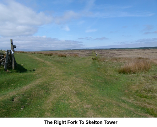 Junction with the right fork to Skelton Tower.